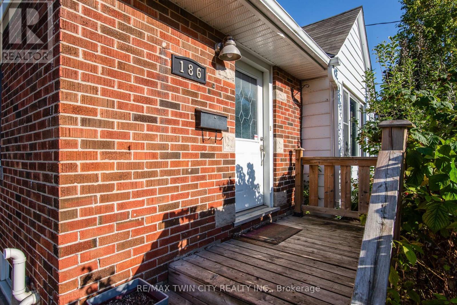 186 Highland Road E, Kitchener, Ontario  N2M 3W2 - Photo 4 - X12439175
