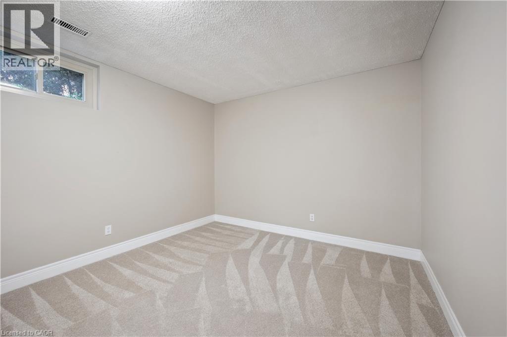319 Conservation Drive, Waterloo, Ontario  N2V 1V2 - Photo 30 - 40764293