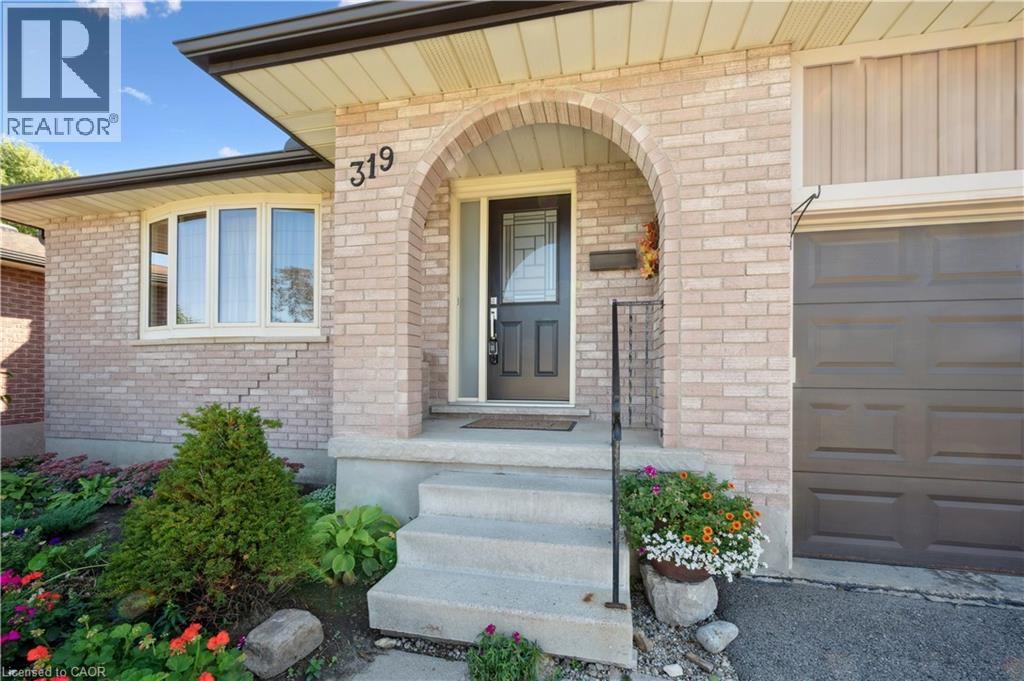 319 Conservation Drive, Waterloo, Ontario  N2V 1V2 - Photo 4 - 40764293