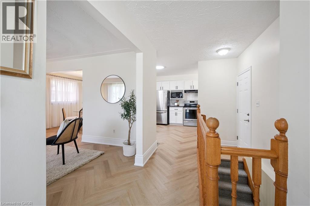 319 Conservation Drive, Waterloo, Ontario  N2V 1V2 - Photo 6 - 40764293