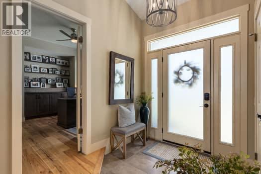 139 West Terrace Point, Cochrane, Alberta  T4C 1S1 - Photo 4 - A2255528