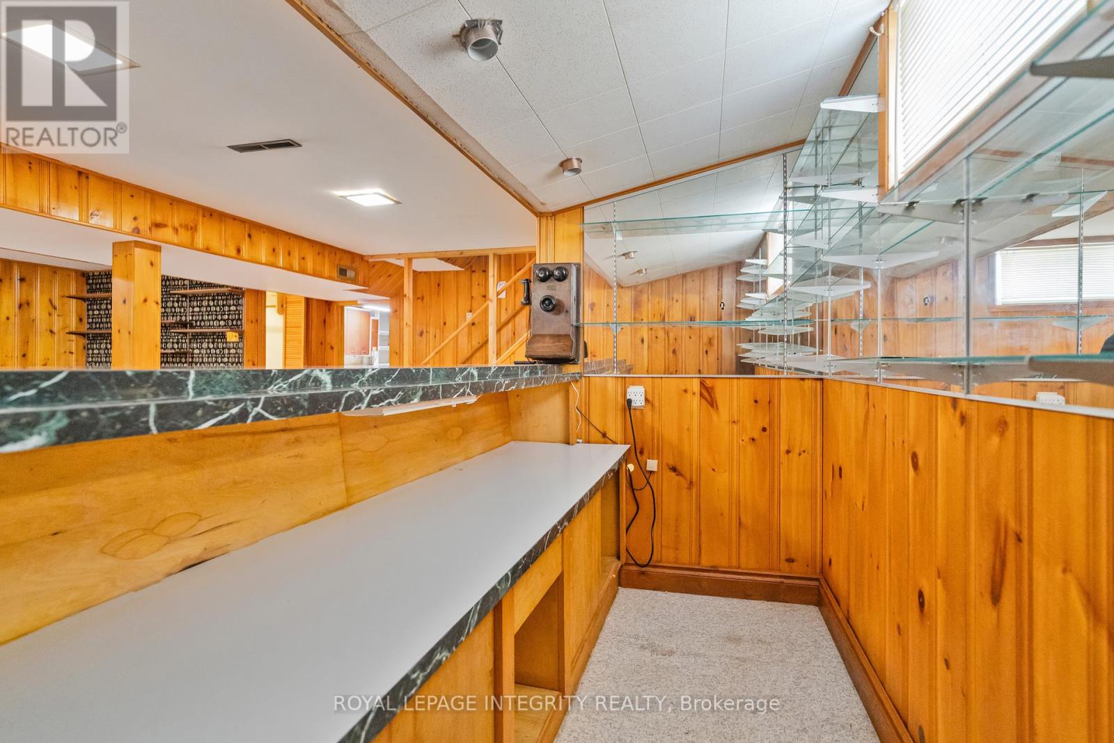 18 Brookdale Avenue, Ottawa, Ontario  K2E 6X2 - Photo 16 - X12439220