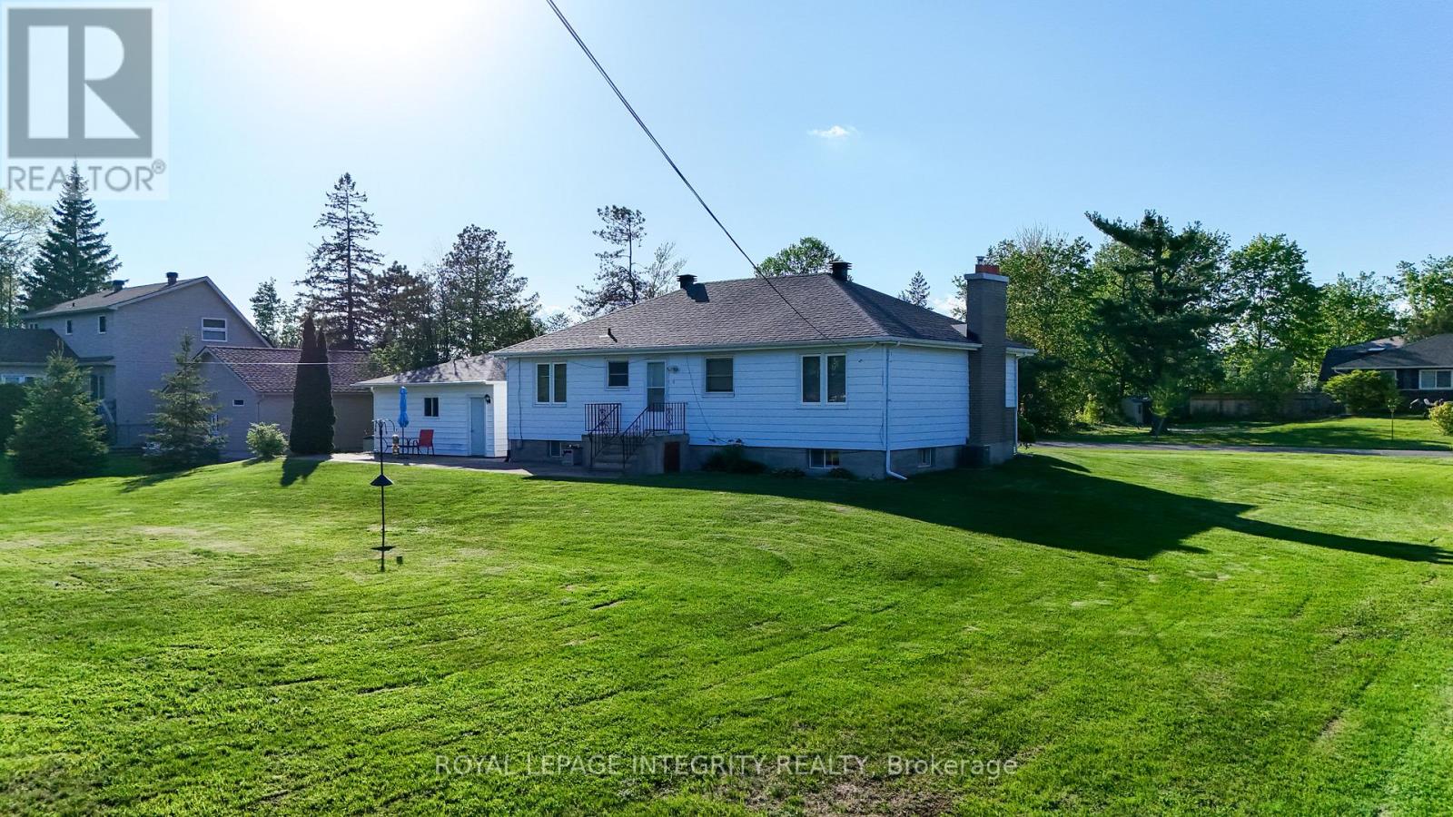 18 Brookdale Avenue, Ottawa, Ontario  K2E 6X2 - Photo 19 - X12439220