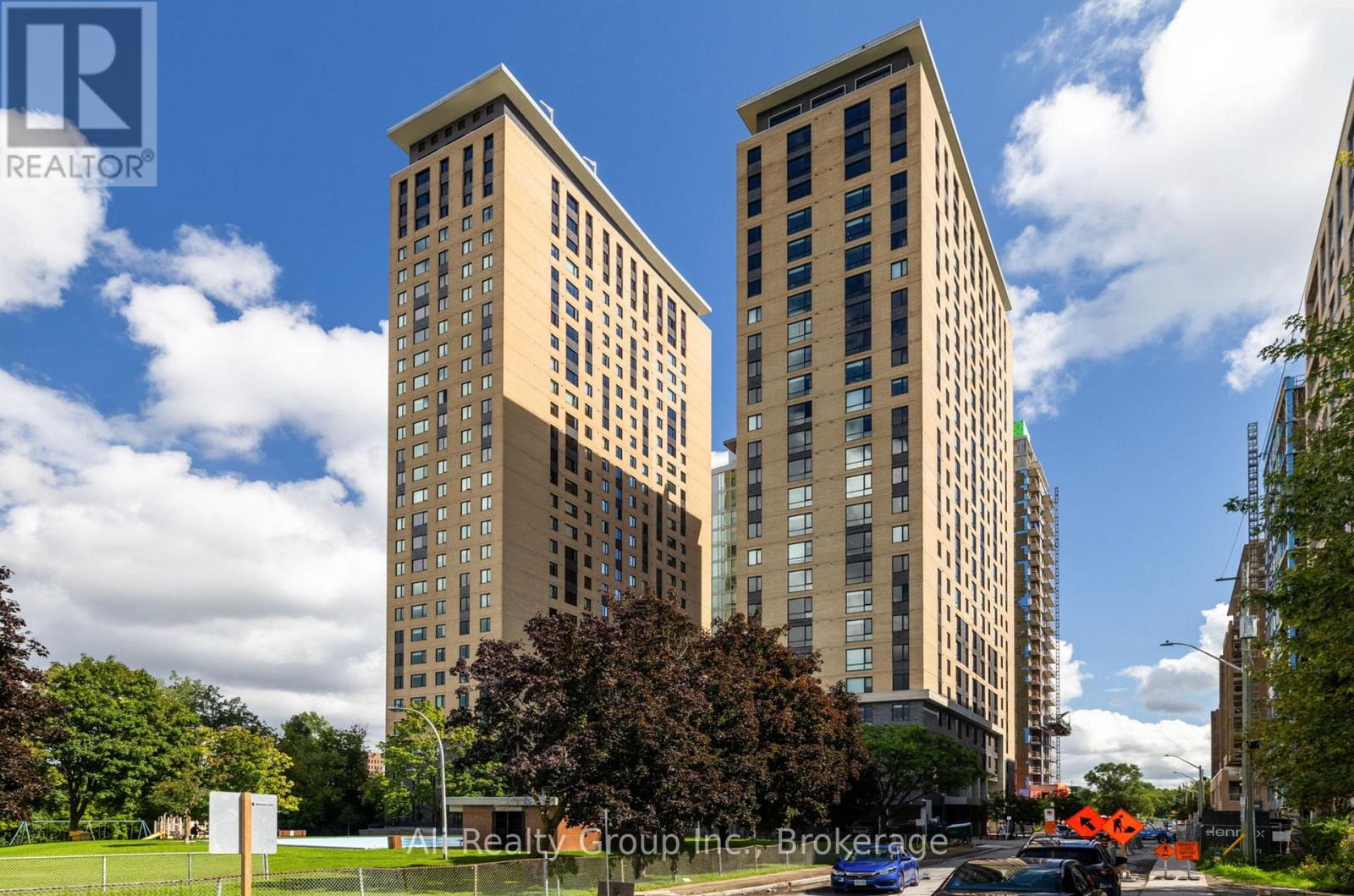 2901 - 105 Champagne Avenue S, Ottawa, Ontario  K1S 5E5 - Photo 1 - X12439221