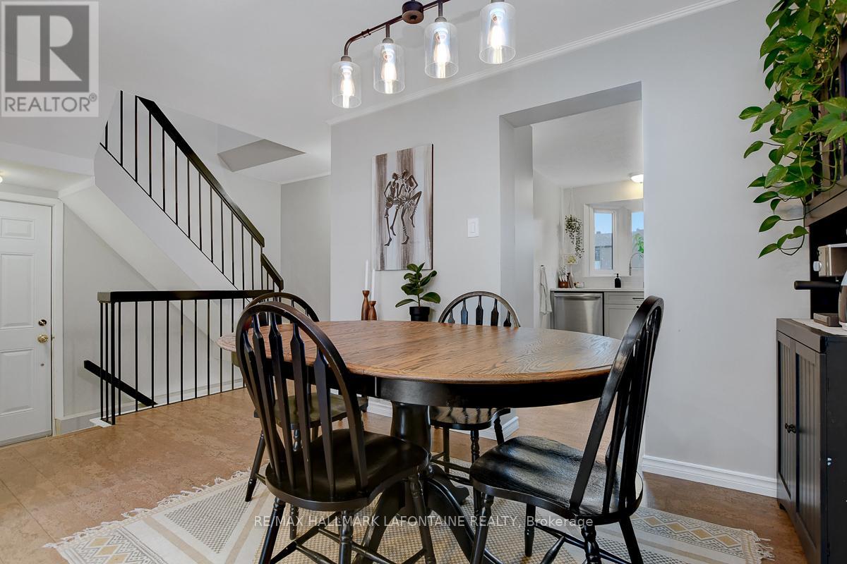 18 Vanessa Terrace, Ottawa, Ontario  K2J 2J8 - Photo 10 - X12439229