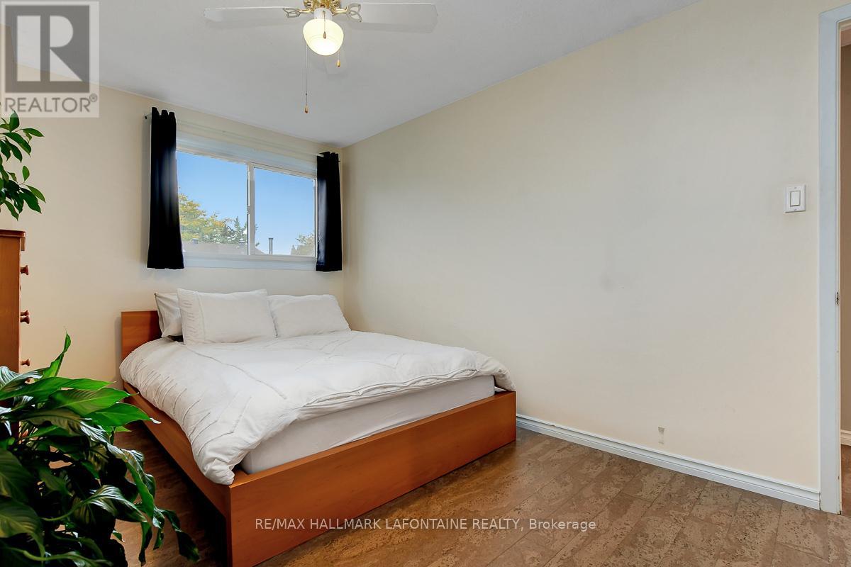 18 Vanessa Terrace, Ottawa, Ontario  K2J 2J8 - Photo 21 - X12439229