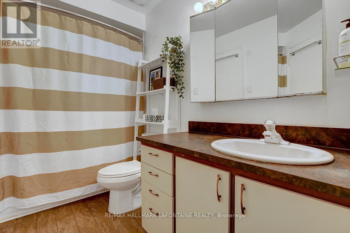 18 Vanessa Terrace, Ottawa, Ontario  K2J 2J8 - Photo 23 - X12439229