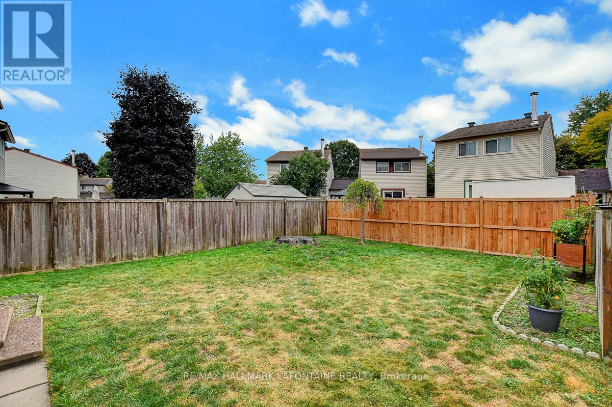 18 Vanessa Terrace, Ottawa, Ontario  K2J 2J8 - Photo 35 - X12439229