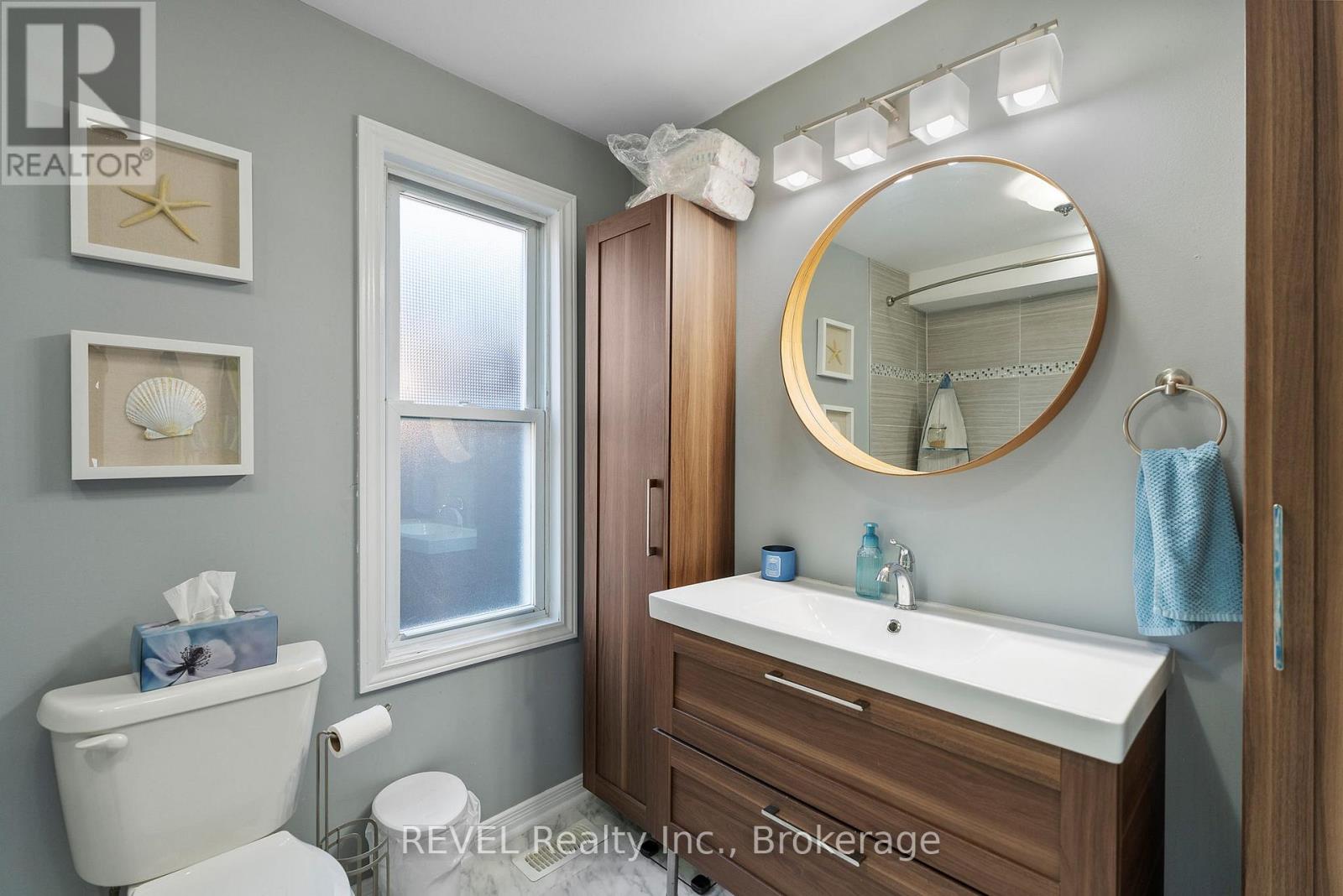 33 Regent Street, Thorold (Thorold Downtown), Ontario  L2V 1T5 - Photo 17 - X12439205