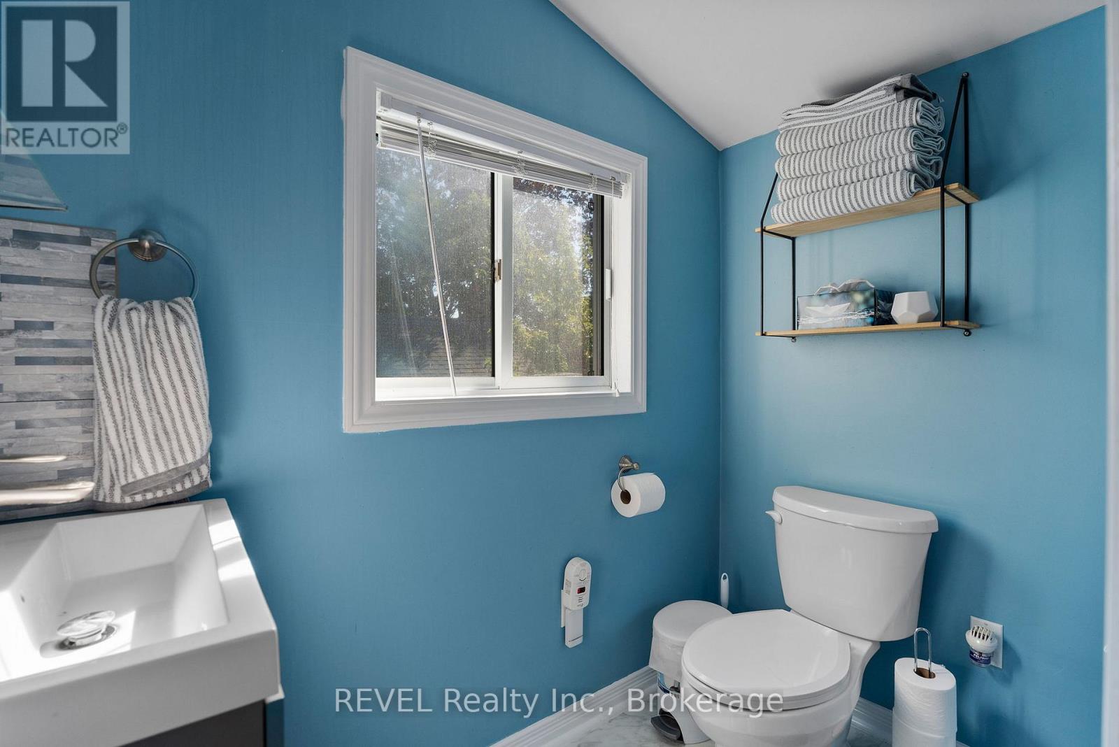 33 Regent Street, Thorold (Thorold Downtown), Ontario  L2V 1T5 - Photo 21 - X12439205