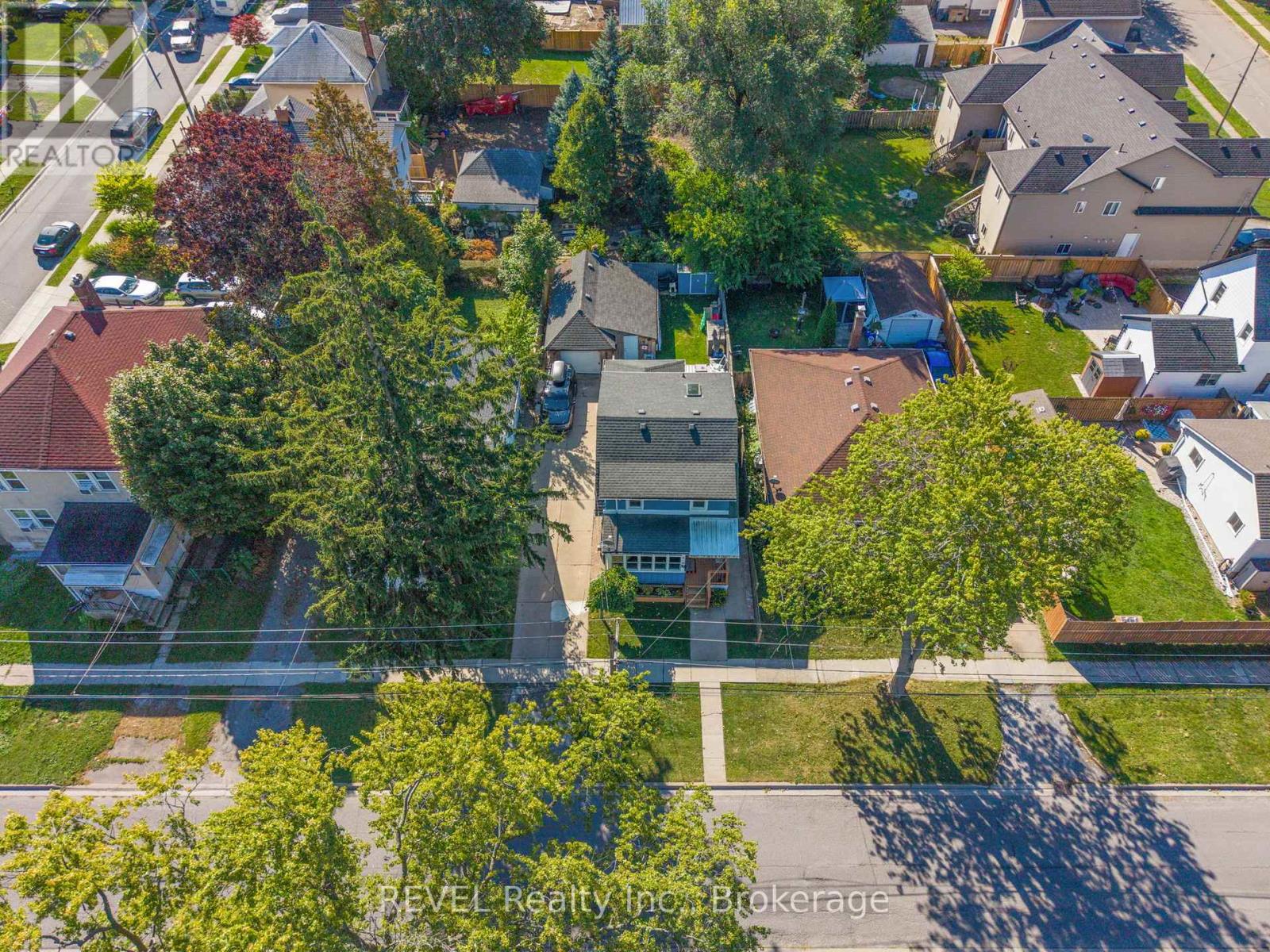 33 Regent Street, Thorold (Thorold Downtown), Ontario  L2V 1T5 - Photo 32 - X12439205