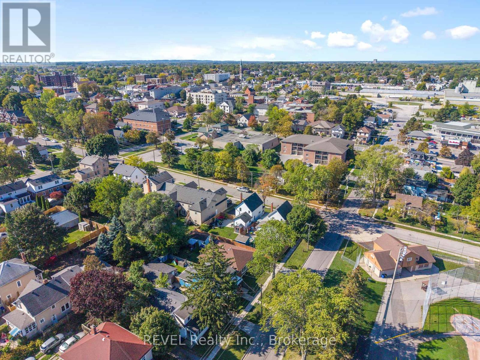 33 Regent Street, Thorold (Thorold Downtown), Ontario  L2V 1T5 - Photo 34 - X12439205