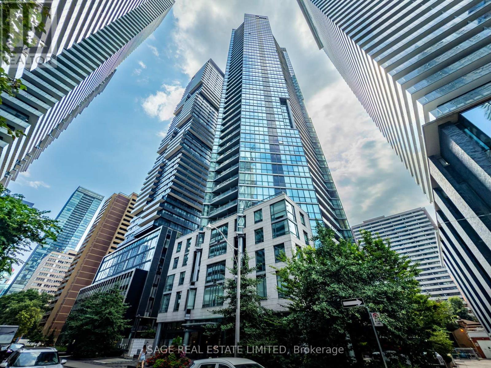 4503 - 45 Charles Street E, Toronto, Ontario  M4Y 0B8 - Photo 2 - C12439230