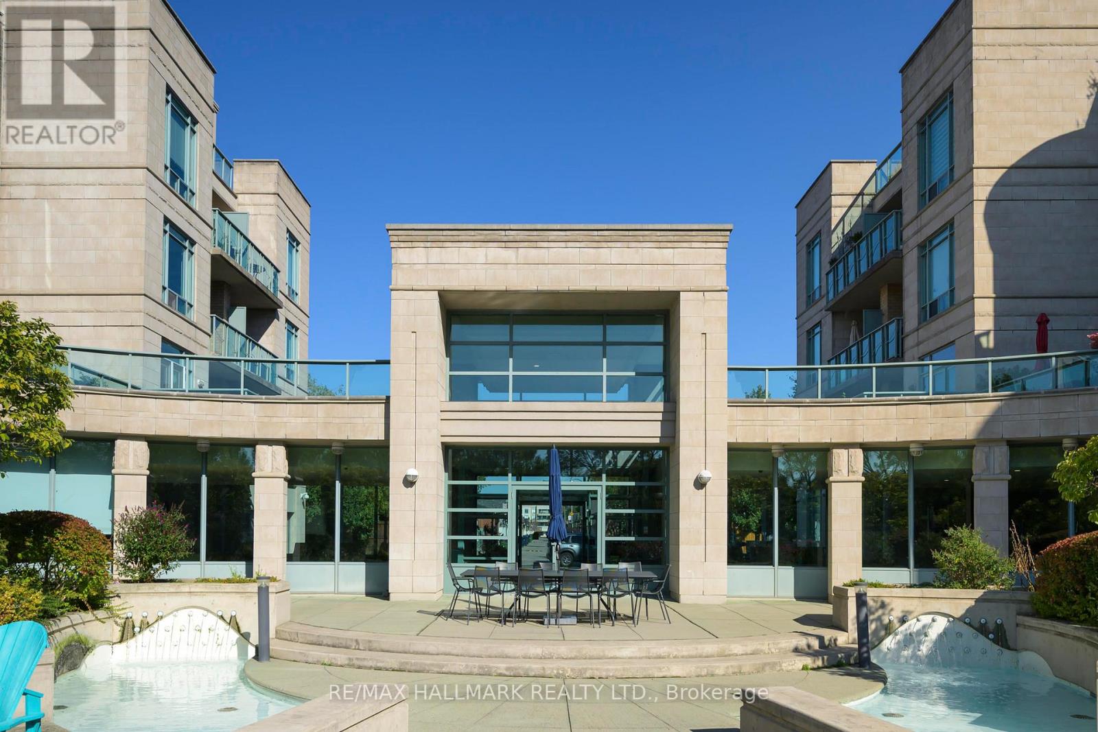 222 - 35 BOARDWALK DRIVE, Toronto, Ontario