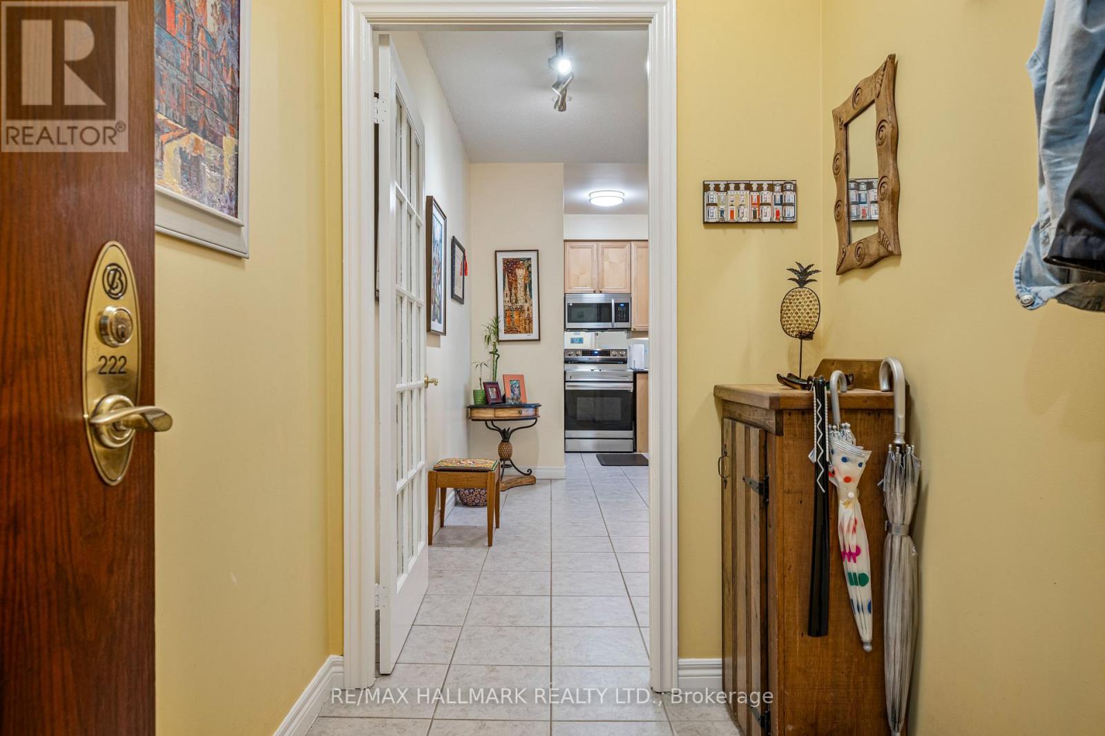 222 - 35 Boardwalk Drive, Toronto, Ontario  M4L 3Y8 - Photo 4 - E12439213