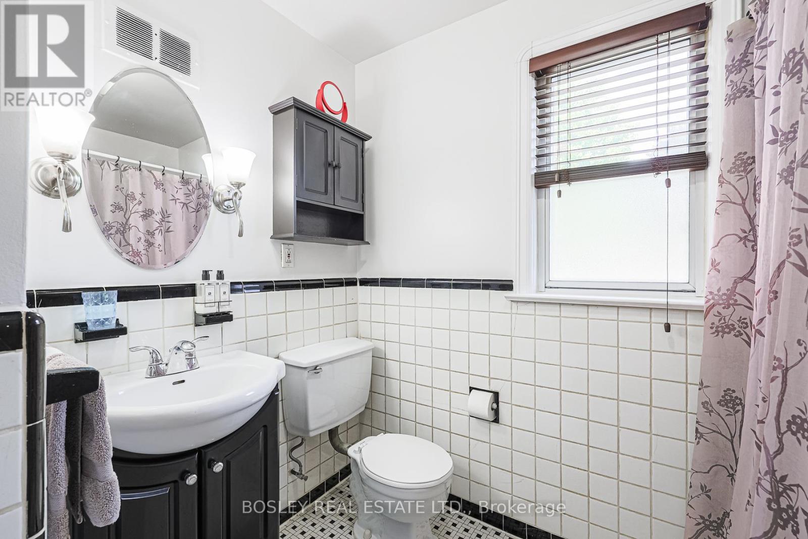 23 Stag Hill Drive, Toronto, Ontario  M4B 1K7 - Photo 22 - E12439233