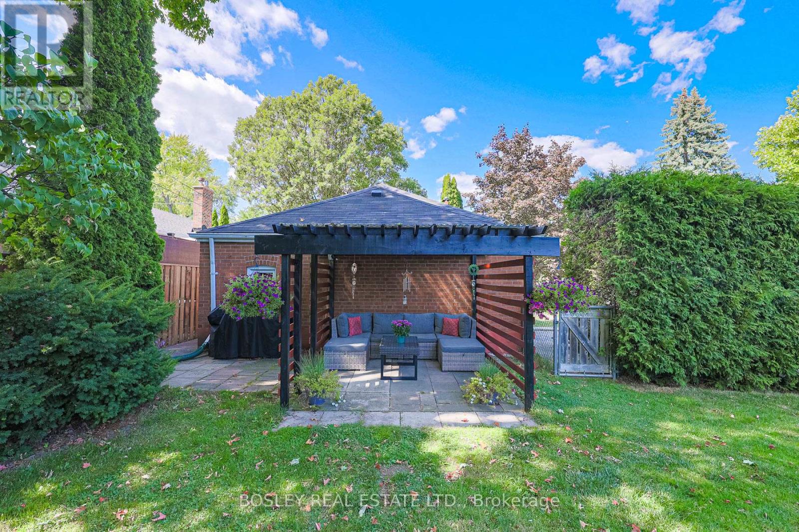 23 Stag Hill Drive, Toronto, Ontario  M4B 1K7 - Photo 33 - E12439233