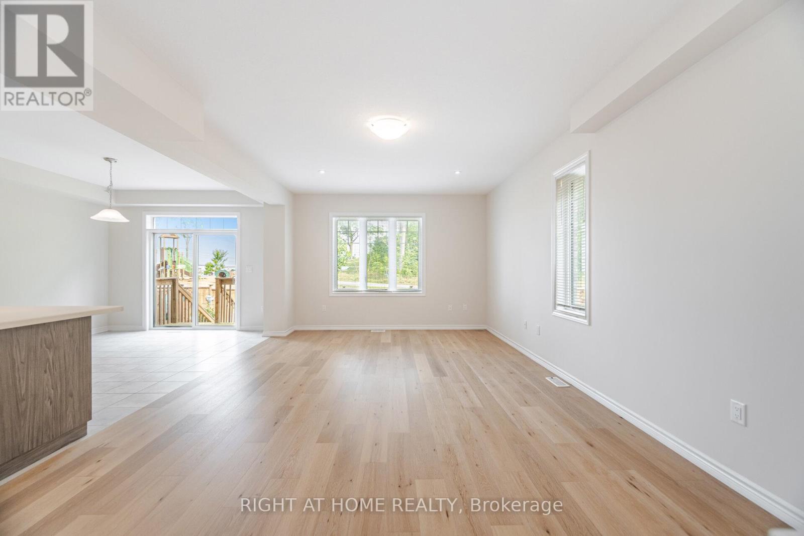 23 - 1 Tom Brown Drive, Brant, Ontario  N3L 0H8 - Photo 3 - X12421880