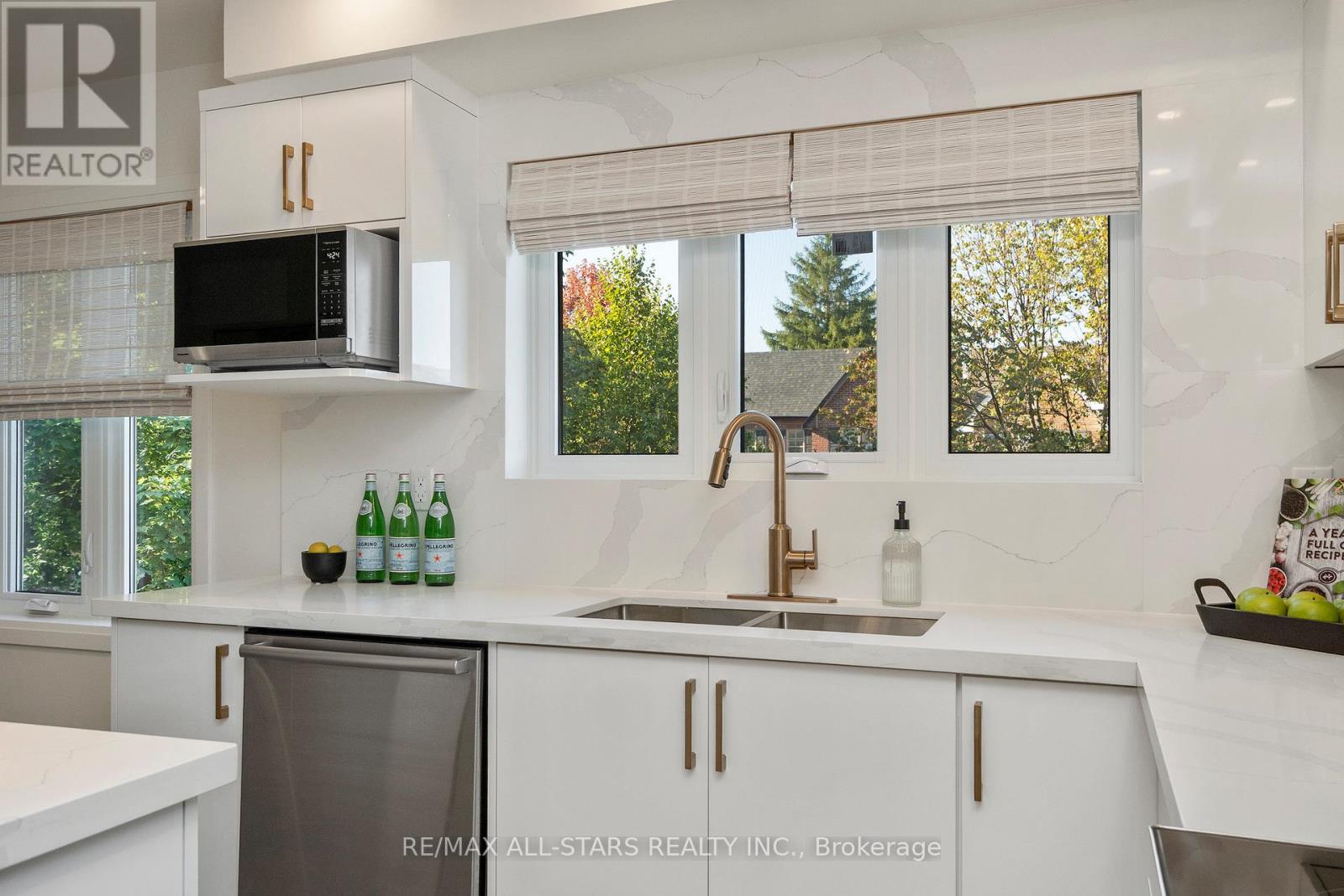 21 Rougehaven Way, Markham, Ontario  L3P 7W5 - Photo 12 - N12439211