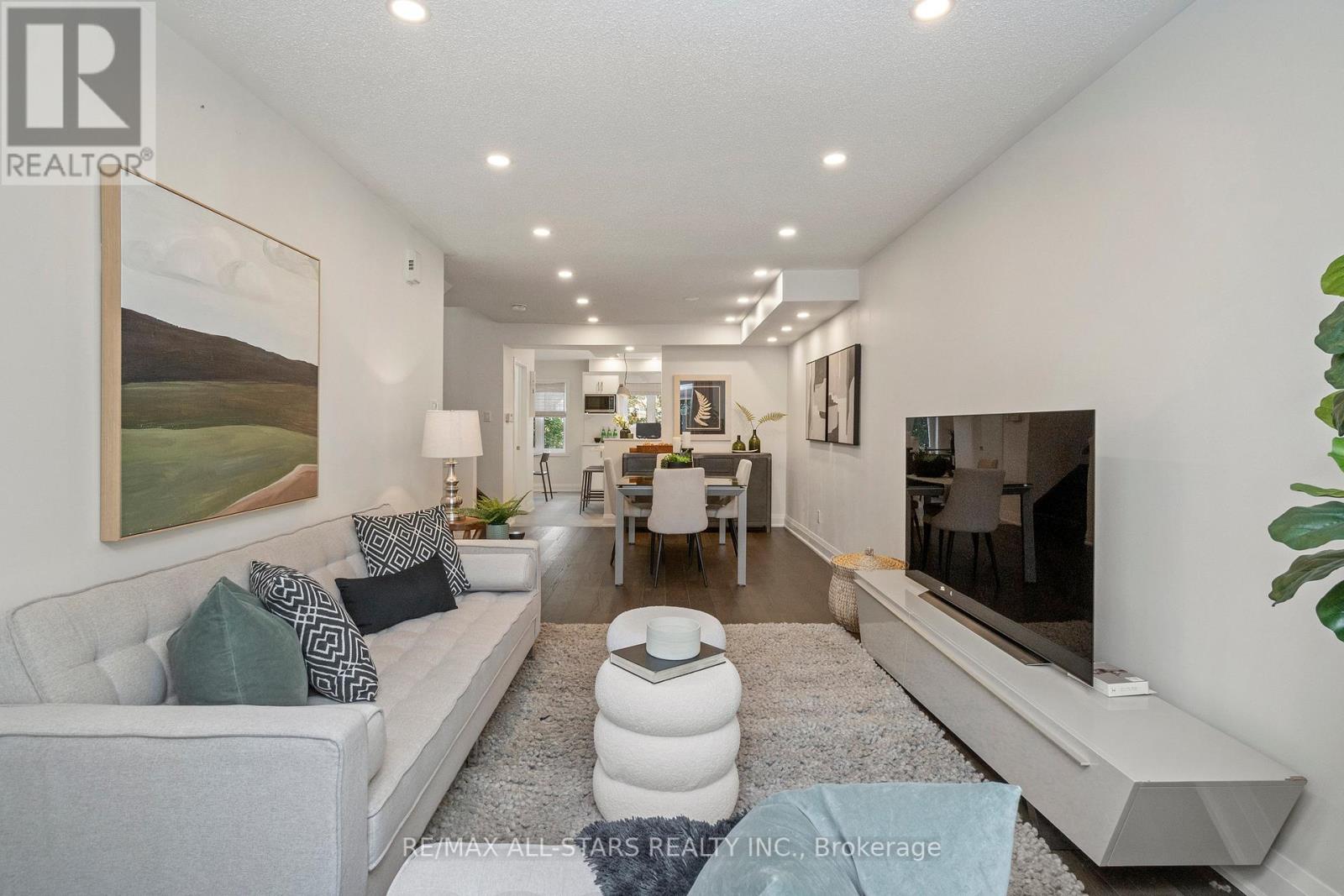 21 Rougehaven Way, Markham, Ontario  L3P 7W5 - Photo 17 - N12439211