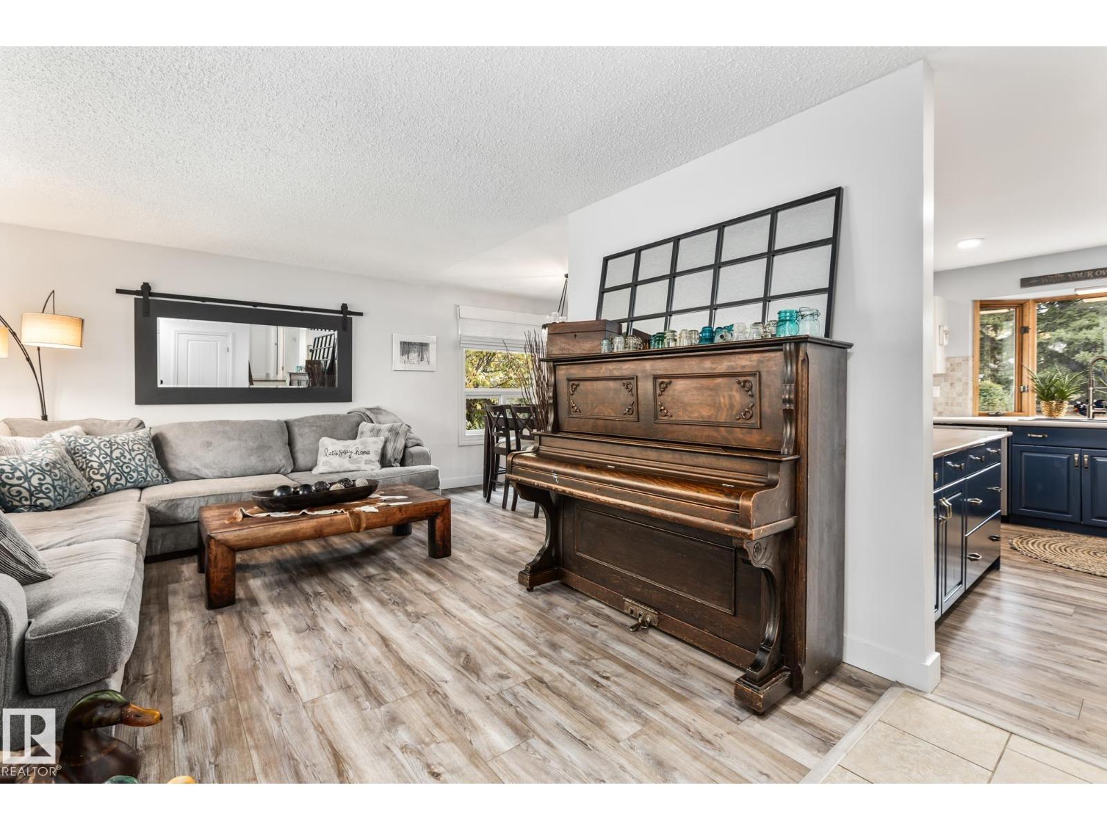 17 Laurier Cr, St. Albert, Alberta  T8N 1M6 - Photo 3 - E4460367