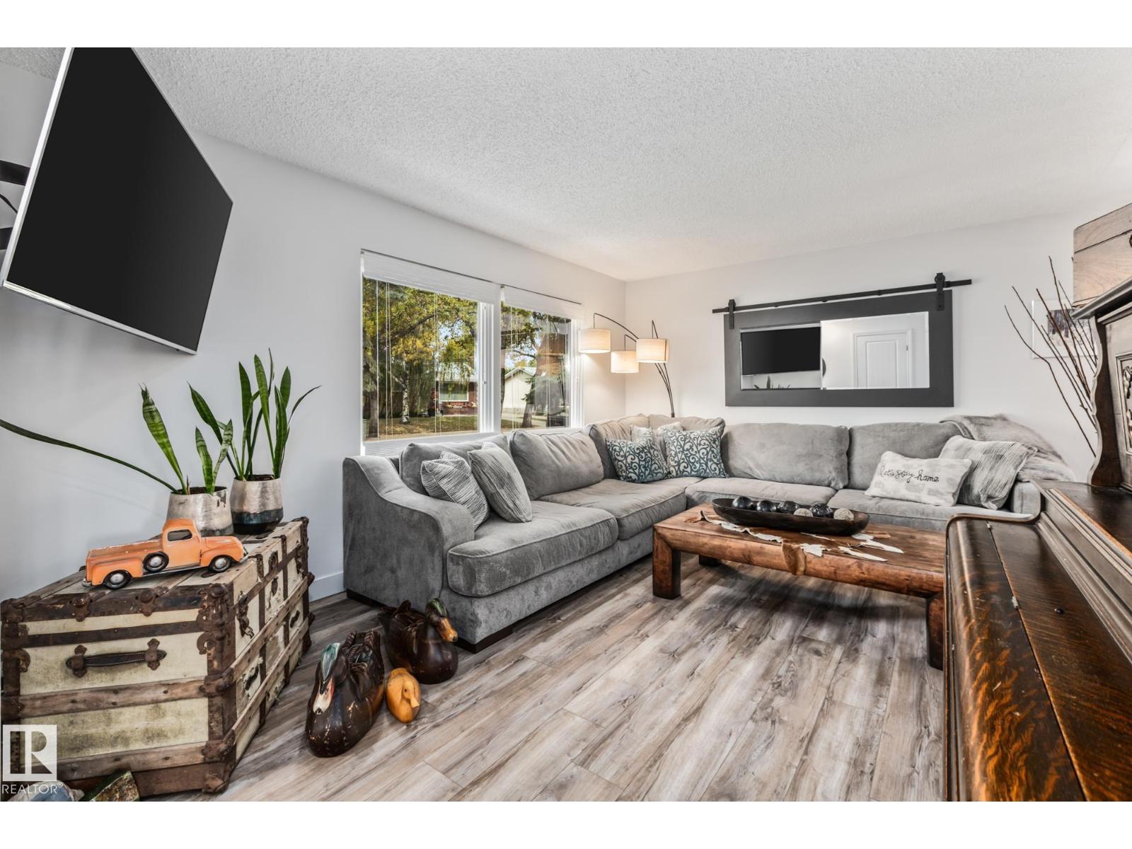 17 Laurier Cr, St. Albert, Alberta  T8N 1M6 - Photo 4 - E4460367