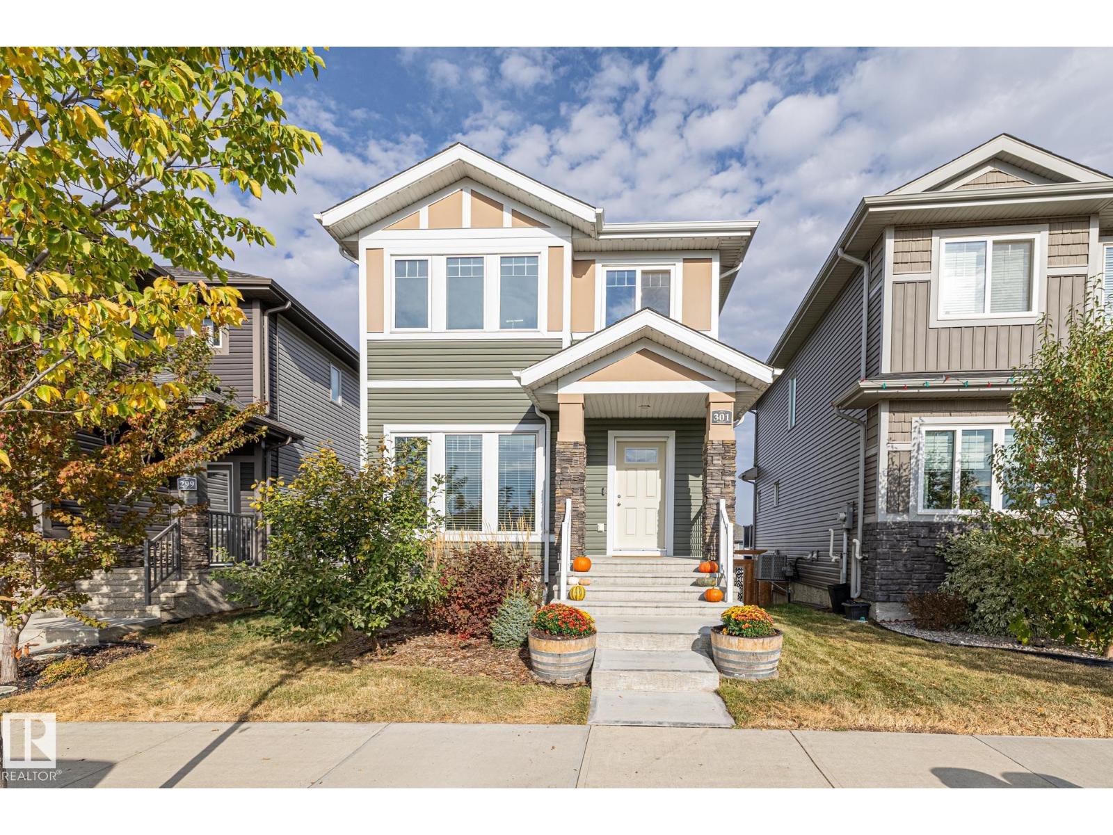 301 HAWKS RIDGE BV NW, Edmonton, Alberta