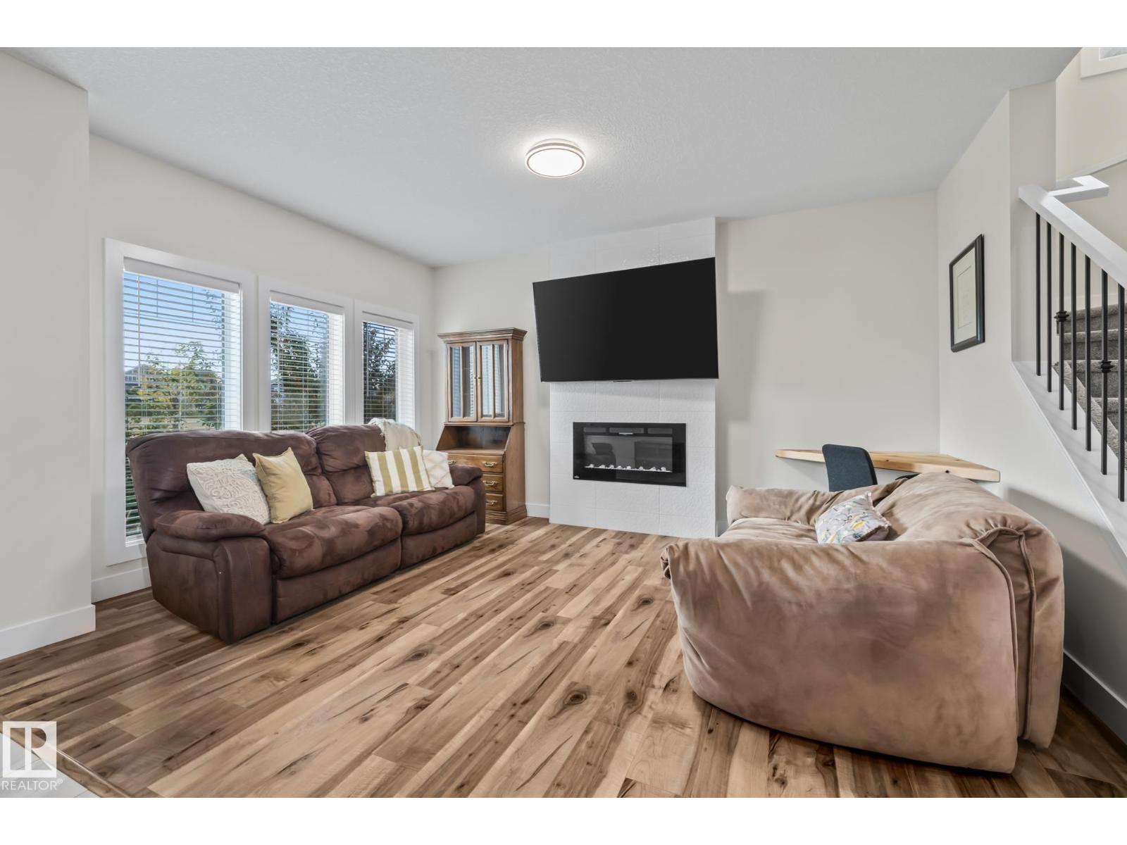 301 Hawks Ridge Bv Nw, Edmonton, Alberta  T5S 0M3 - Photo 6 - E4460368