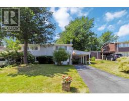 10 Oakburn Court