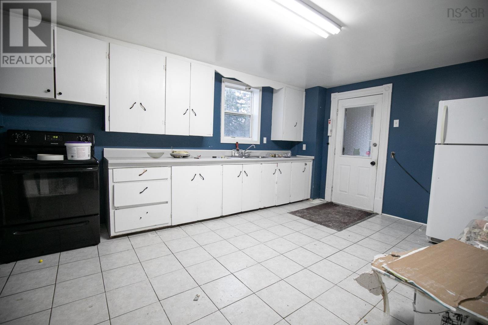 7 Davison Street, Amherst, Nova Scotia  B4H 3B3 - Photo 8 - 202522379