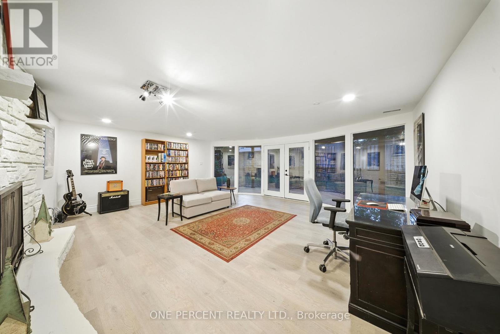 625 Sir Richards Road, Mississauga, Ontario  L5C 1A3 - Photo 40 - W12439236