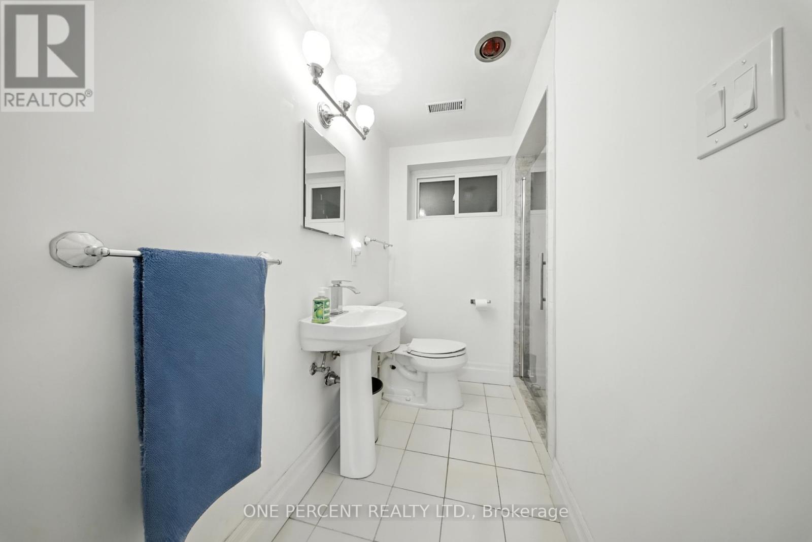 625 Sir Richards Road, Mississauga, Ontario  L5C 1A3 - Photo 42 - W12439236