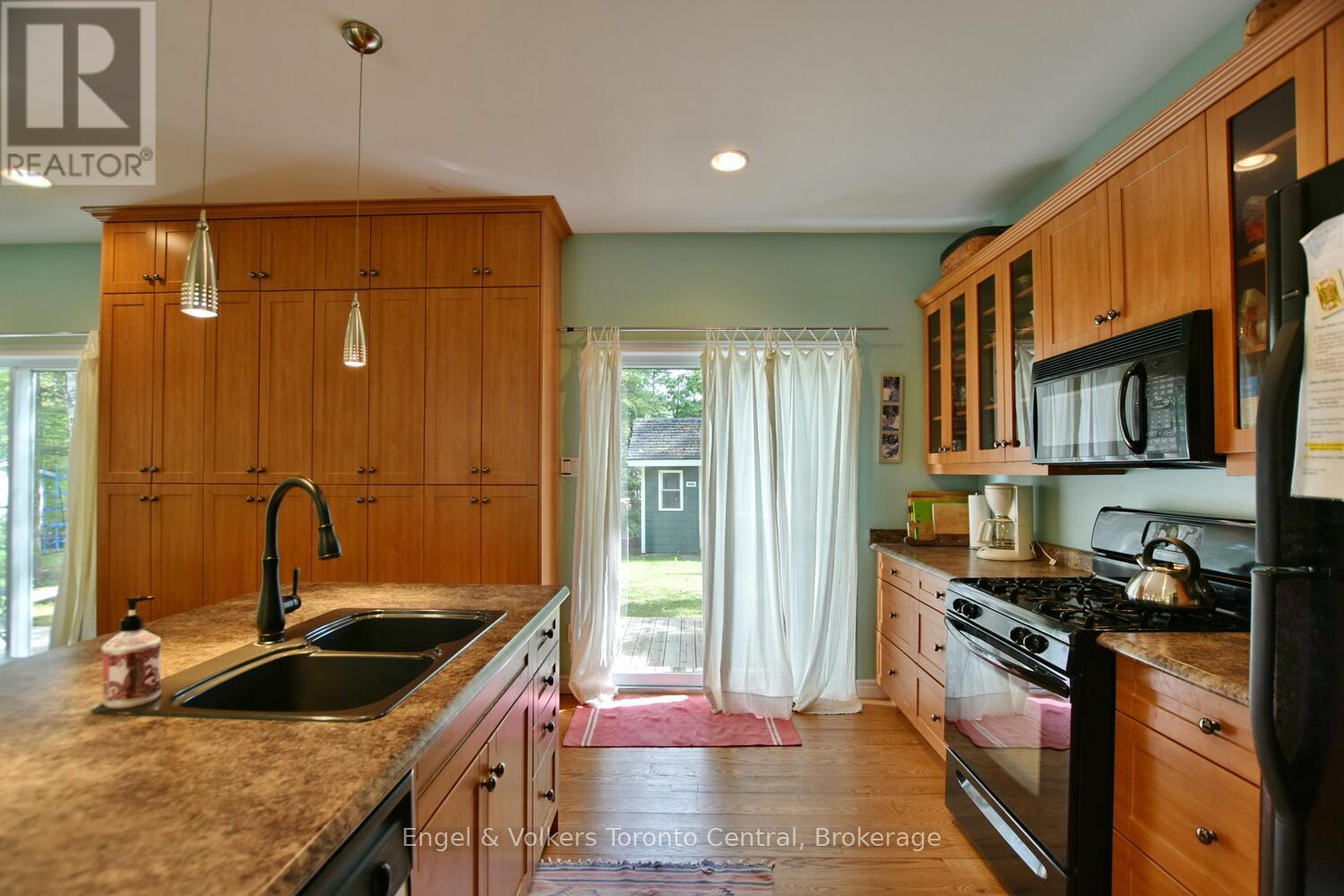 21 47th Street N, Wasaga Beach, Ontario  L9Z 1Y5 - Photo 15 - S12439275
