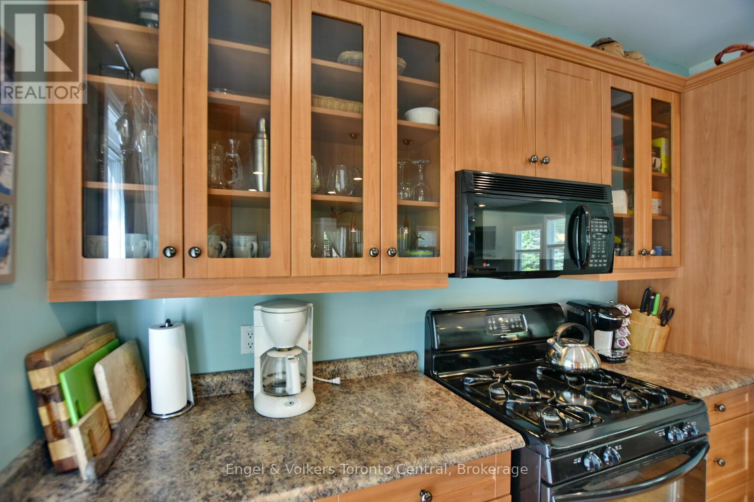21 47th Street N, Wasaga Beach, Ontario  L9Z 1Y5 - Photo 4 - S12439275
