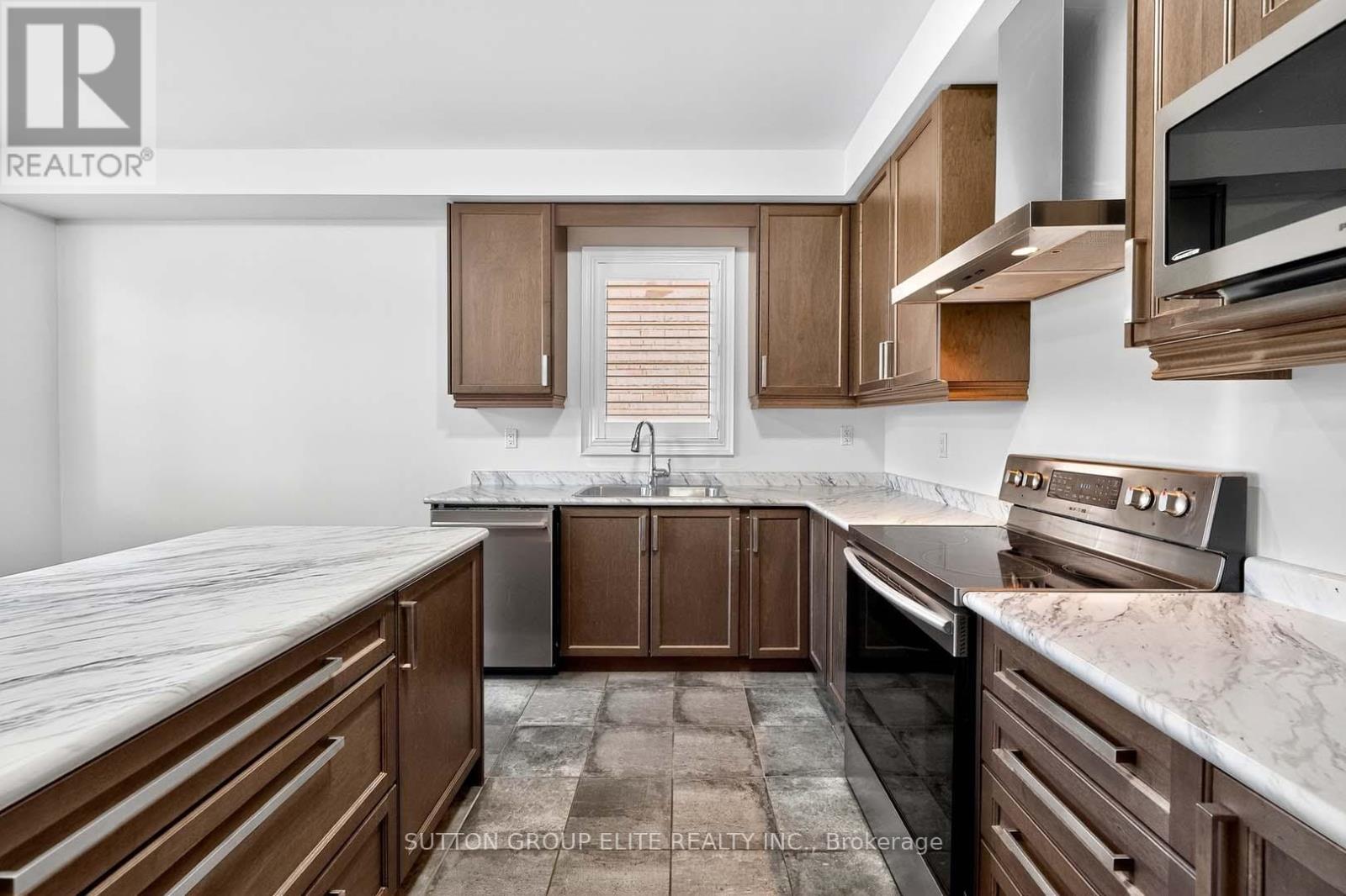 351 Humphrey Street, Hamilton, Ontario  L0R 2H1 - Photo 14 - X12439224