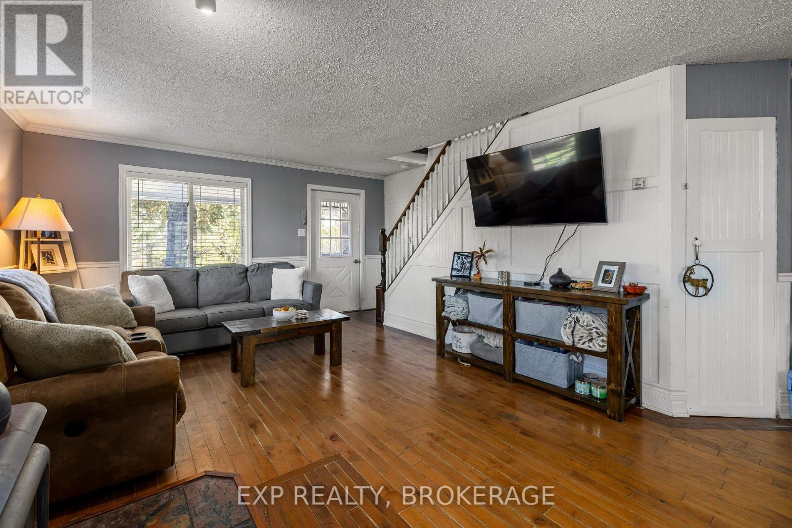 6045 Verona Street, Frontenac, Ontario  K0H 2W0 - Photo 3 - X12439265