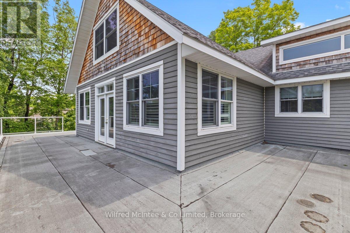 545 Eckford Avenue, Saugeen Shores, Ontario  N0H 2L0 - Photo 23 - X12439248