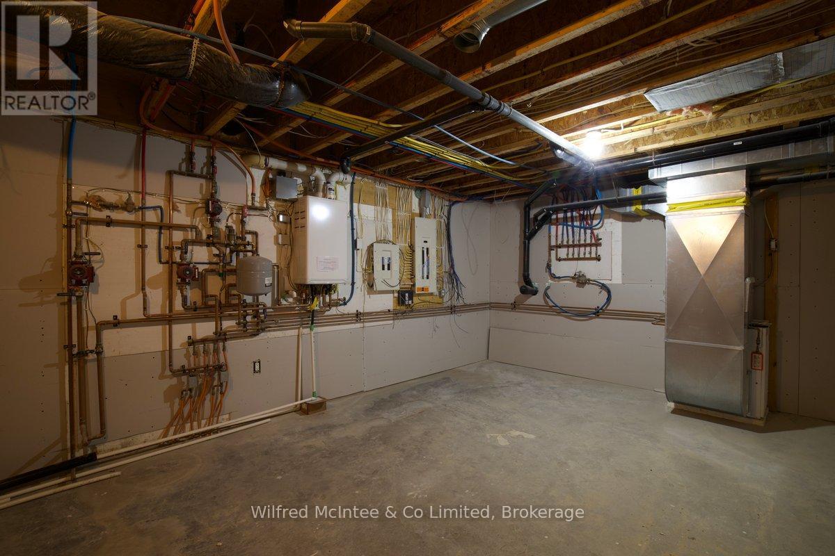 545 Eckford Avenue, Saugeen Shores, Ontario  N0H 2L0 - Photo 24 - X12439248