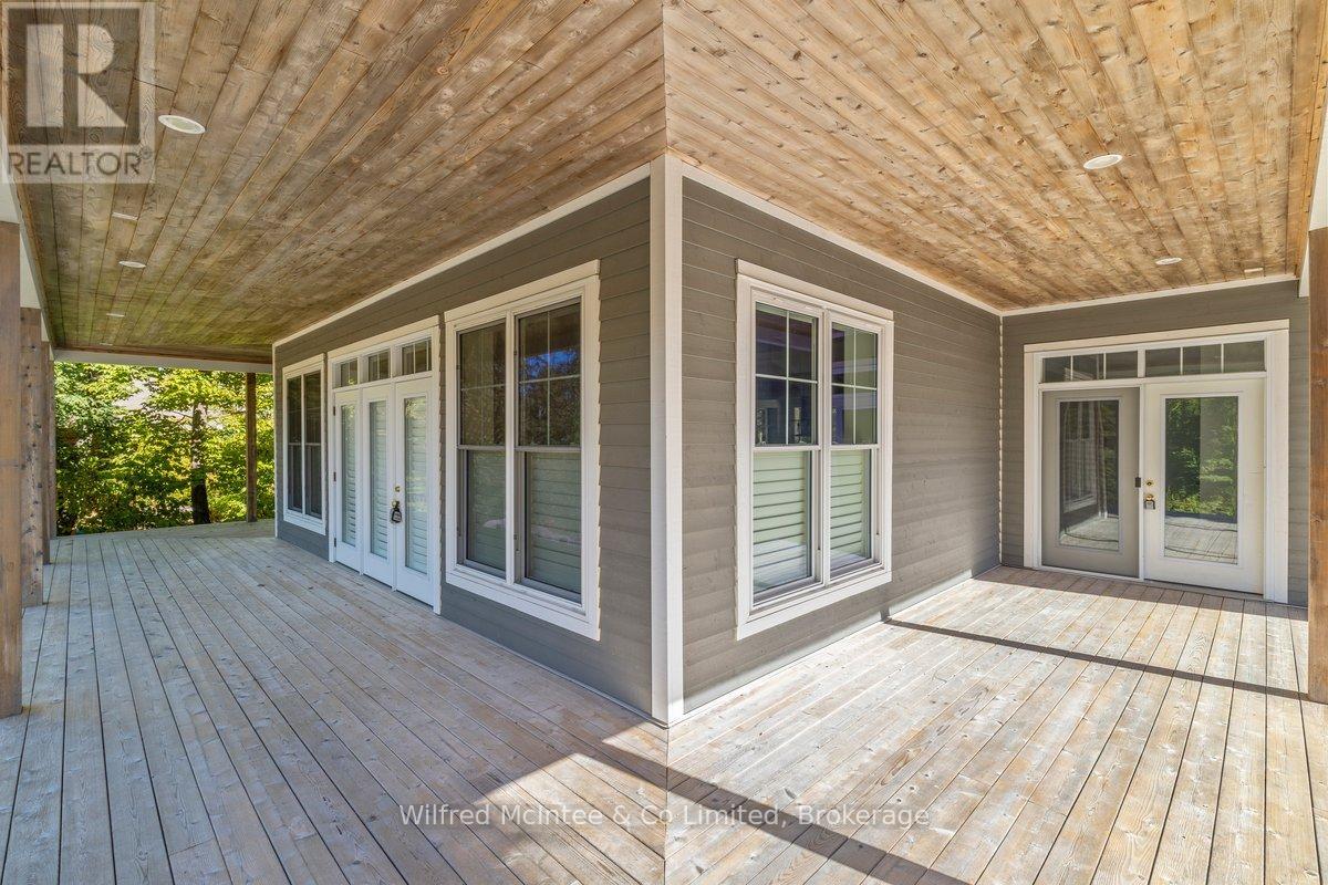 545 Eckford Avenue, Saugeen Shores, Ontario  N0H 2L0 - Photo 25 - X12439248