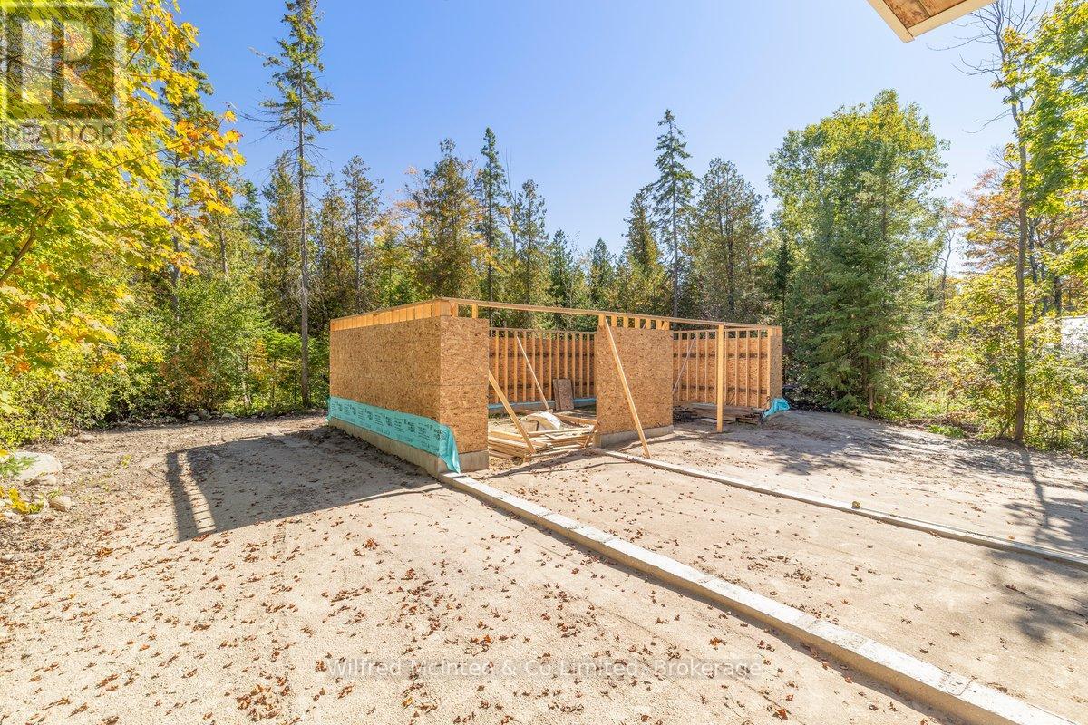 545 Eckford Avenue, Saugeen Shores, Ontario  N0H 2L0 - Photo 28 - X12439248