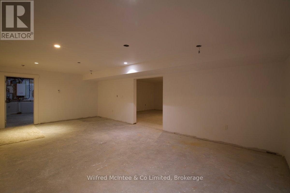 545 Eckford Avenue, Saugeen Shores, Ontario  N0H 2L0 - Photo 33 - X12439248
