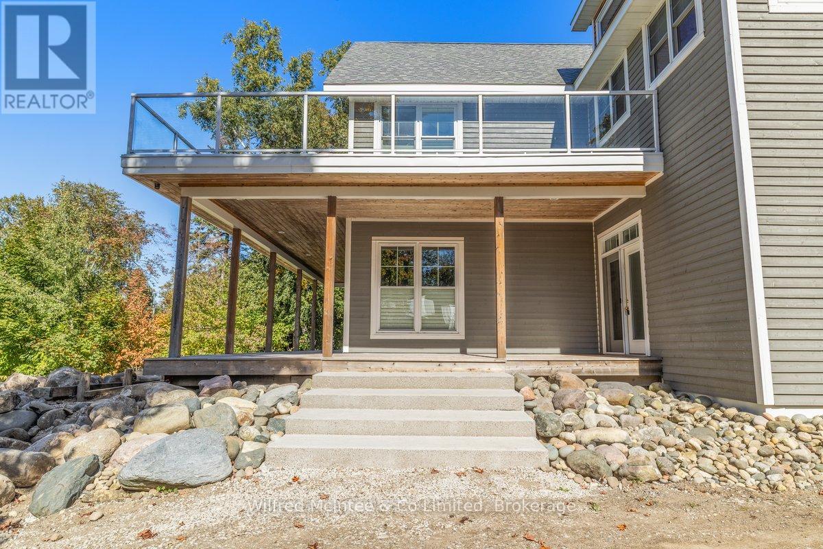 545 Eckford Avenue, Saugeen Shores, Ontario  N0H 2L0 - Photo 4 - X12439248