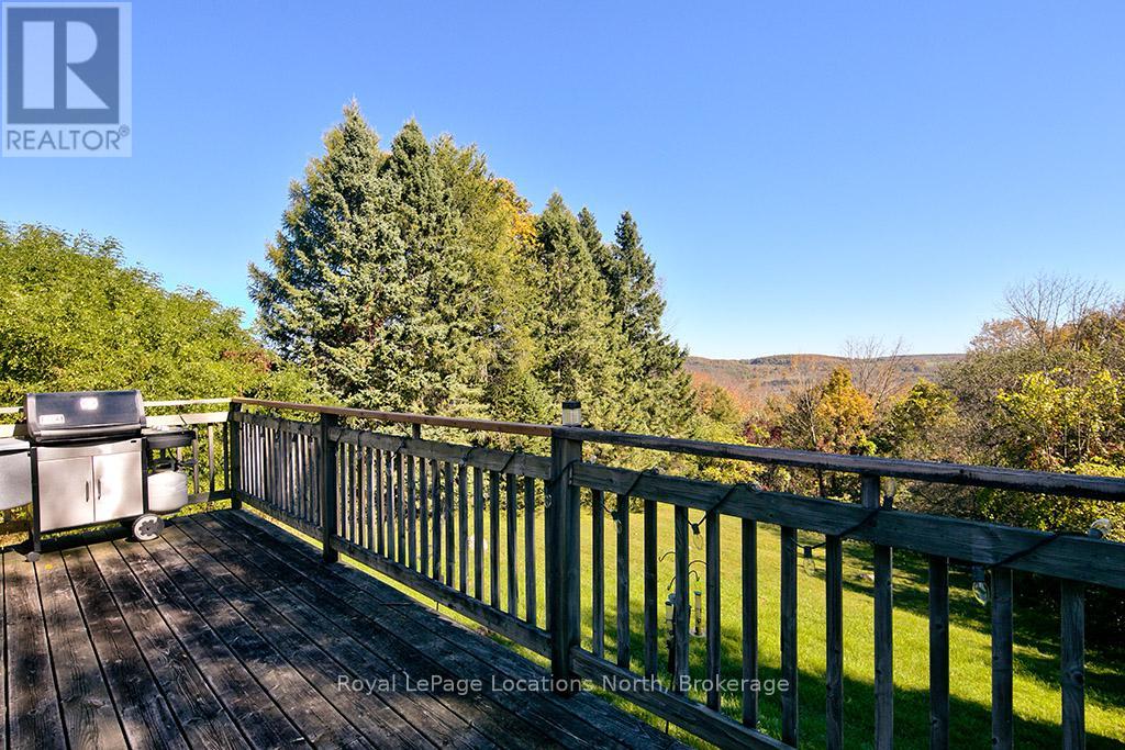 231 Windy Lane Drive, Grey Highlands, Ontario  N1A 2W1 - Photo 9 - X12439273