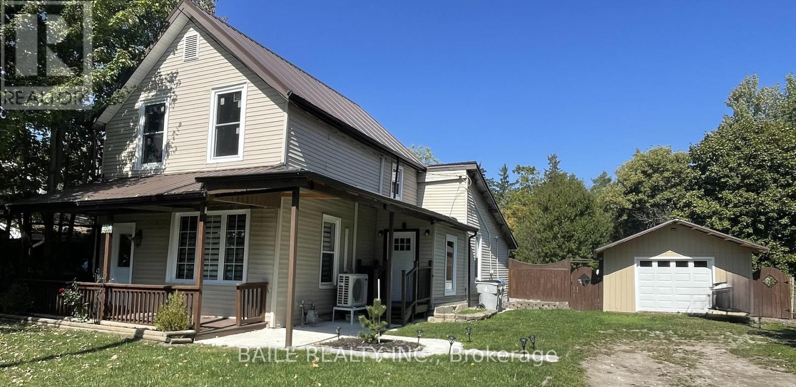 6534 James Street, Brooke-Alvinston, Ontario  N0M 2S0 - Photo 1 - X12439241