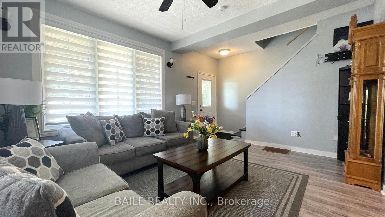 6534 James Street, Brooke-Alvinston, Ontario  N0M 2S0 - Photo 6 - X12439241