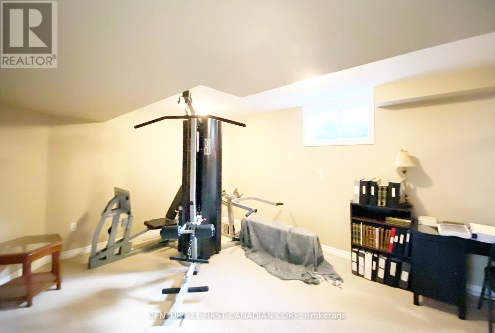 823 Oakcrossing Road, London North, Ontario  N6H 0A4 - Photo 24 - X12439242