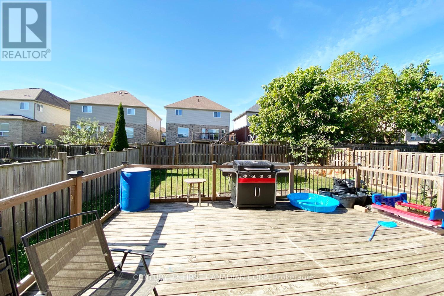 823 Oakcrossing Road, London North, Ontario  N6H 0A4 - Photo 27 - X12439242