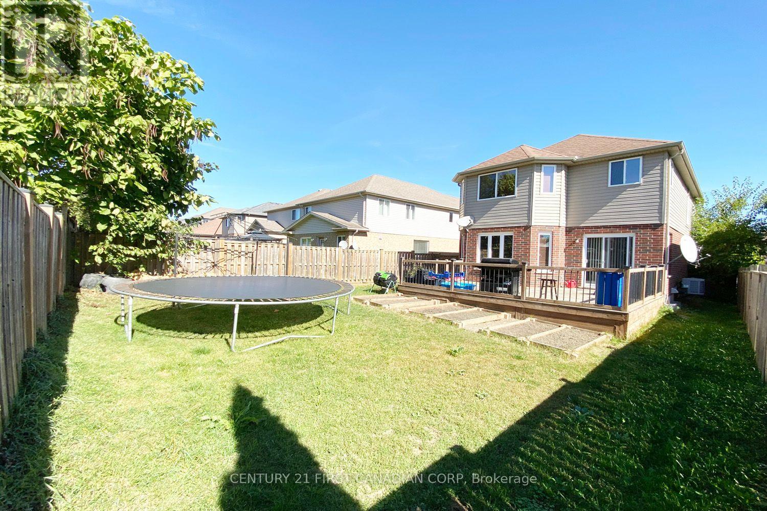 823 Oakcrossing Road, London North, Ontario  N6H 0A4 - Photo 29 - X12439242
