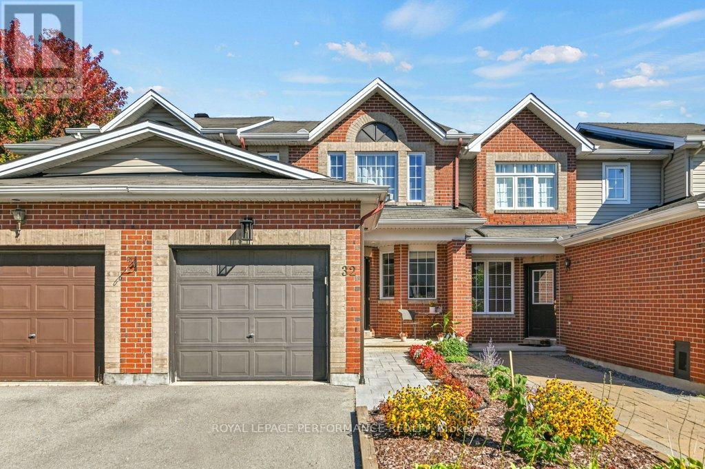 32 CARGROVE PRIVATE, Ottawa, Ontario