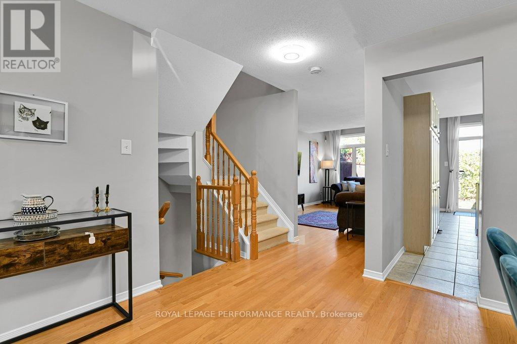 32 Cargrove Private, Ottawa, Ontario  K1K 4Y6 - Photo 12 - X12439243